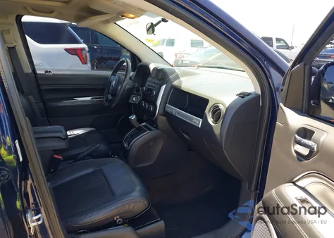 2014 Jeep Compass Latitude из США, поврежденный, VIN 1C4NJDEB0ED647695